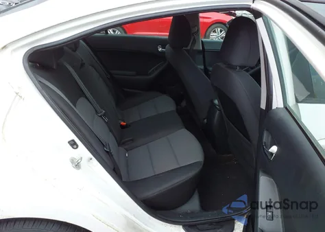 2015 Kia Forte Lx z USA, uszkodzony, nr VIN KNAFX4A68F5288990